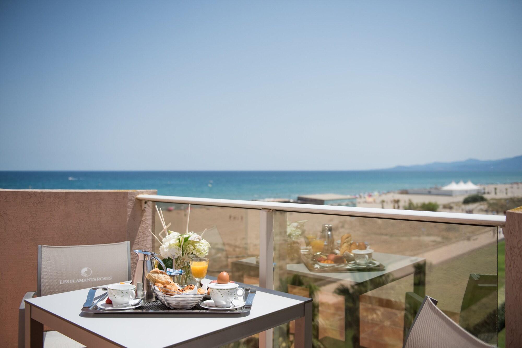 Hotel Grand Les Flamants Roses Thalasso & 4*
