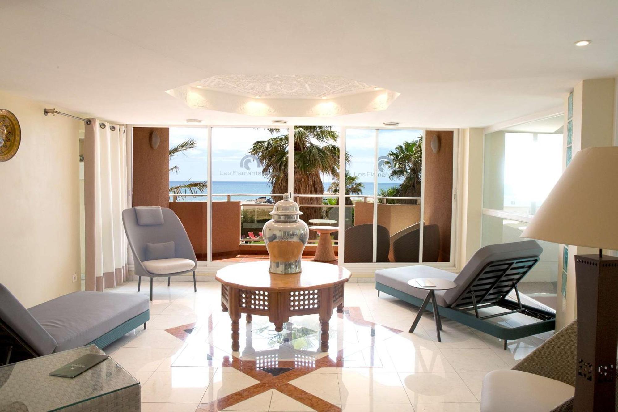 Hotel Grand Les Flamants Roses Thalasso & 4*