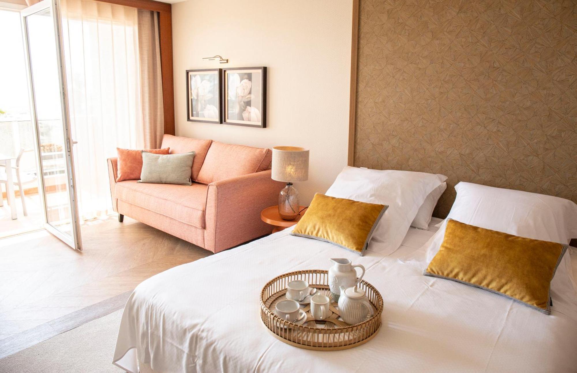 Hotel Grand Les Flamants Roses Thalasso &